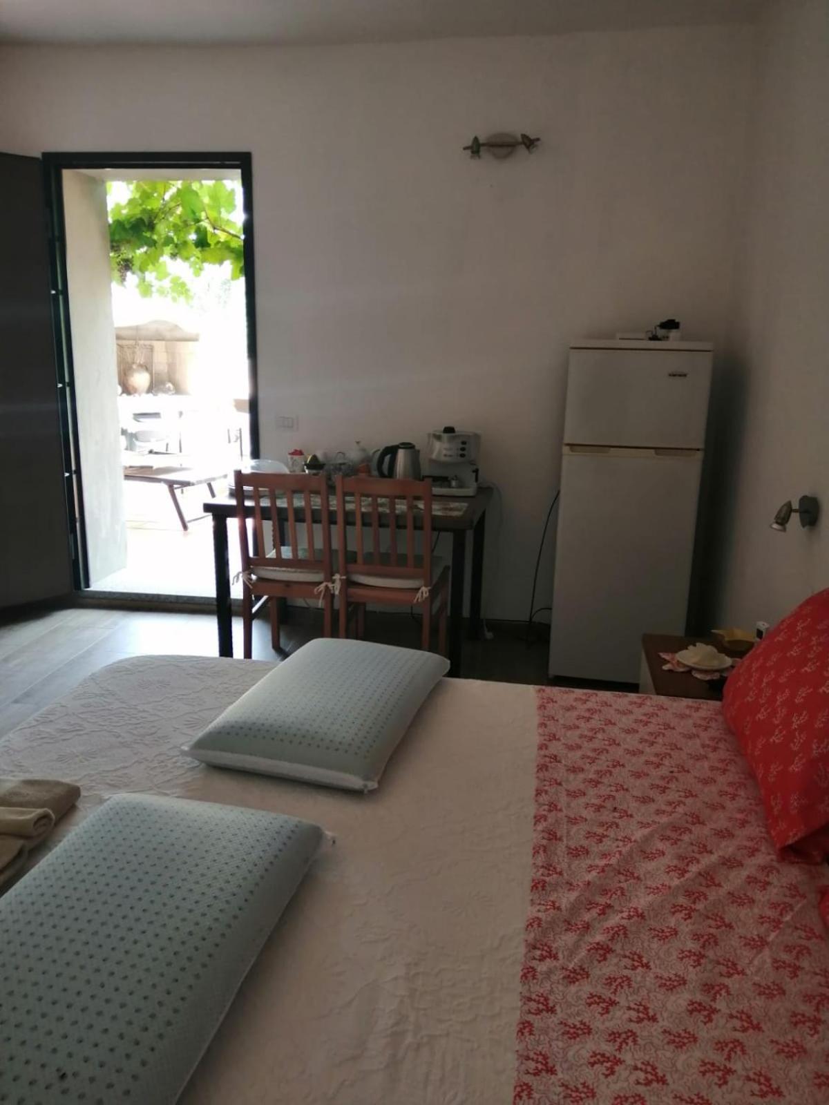Elia'S House Bed & Breakfast Padru Dış mekan fotoğraf